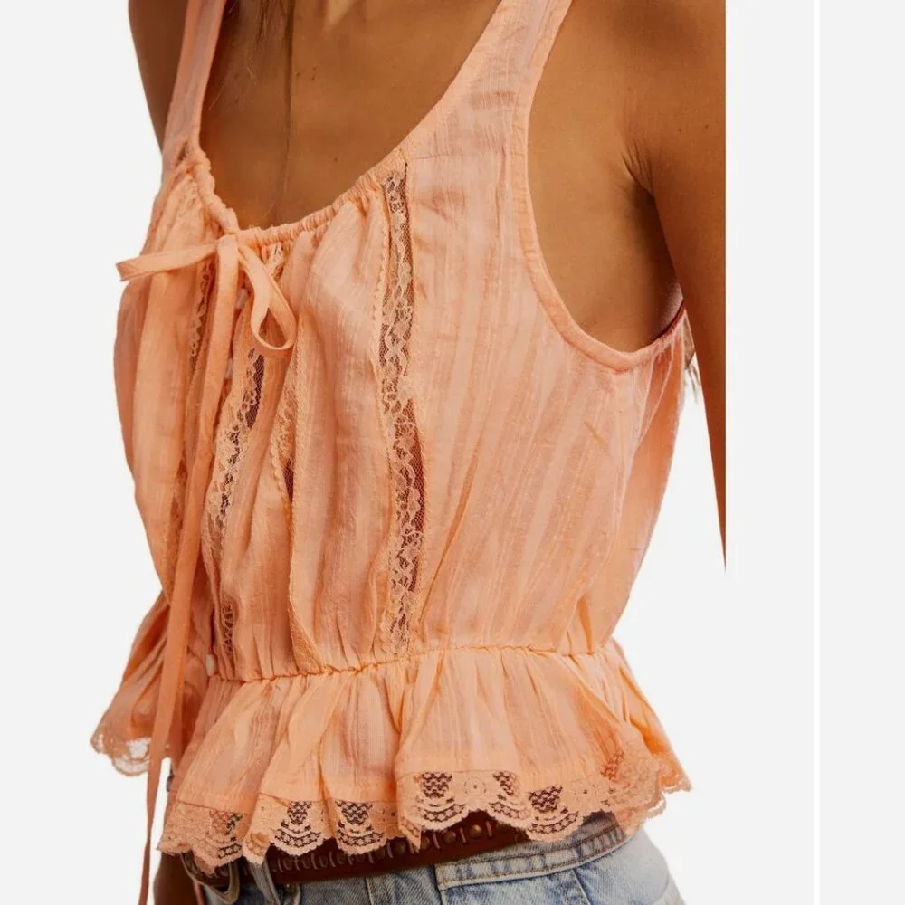 **NWT** Women’s Free People Alana Lace Trim Peplum Top-Size Large